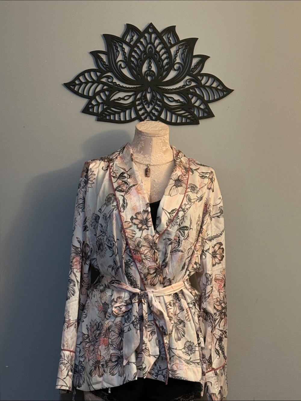 Victoria's Secret Floral Satin Robe Jacket in Ivory, Pink and Gray